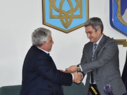 Заслужений тренер України отримав ключі від квартири