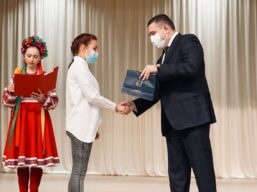 Юні футболістки з Ананьєва отримали нагороди від обласної ради 
