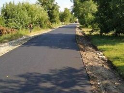 В Захарівському районі триває капремонт дорожнього покриття