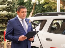 Медикам Таїровської громади передали новий автомобіль