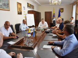 Робоча нарада за участі керівництва обласної ради та голів депутатських фракцій в обласній раді