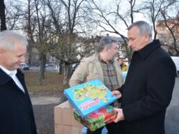 Більше 111 тисяч дітей Одеської області отримають власні подарунки